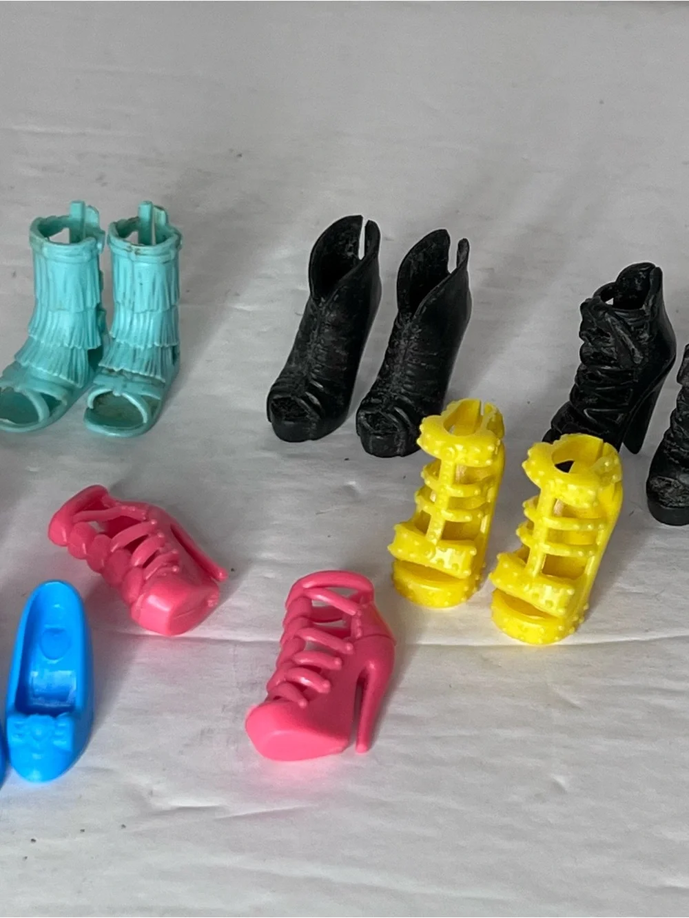 Barbie Fashion Doll Shoes High Heels Sneakers lot of 10 pairs Lot F